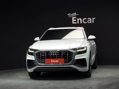 AUDI Q8 - 2