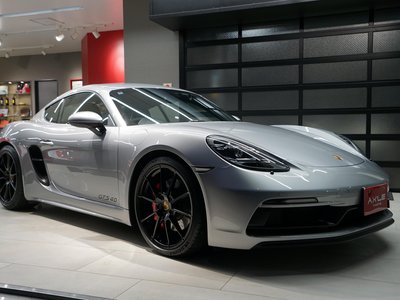 PORSCHE 718 CAYMAN - 1
