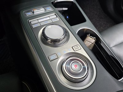 صورة مصغرة 12 لـ 2022 Genesis ELECTRIFIED GV70