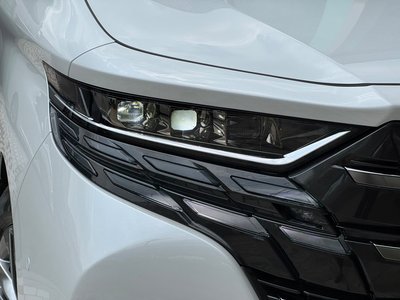 TOYOTA ALPHARD - 10