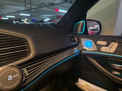 MERCEDES-BENZ GLS - 7