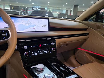 GENESIS G80 (RG3) - 9