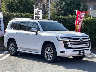 TOYOTA LAND CRUISER 300 - 7