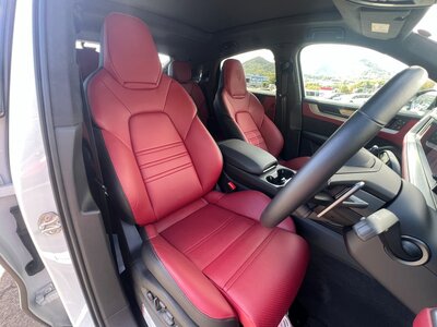 PORSCHE CAYENNE COUPE - 5