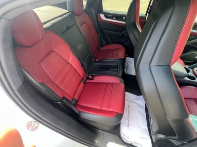 PORSCHE CAYENNE COUPE - 6