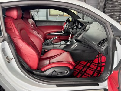 صورة مصغرة 57 لـ 2013 AUDI R8