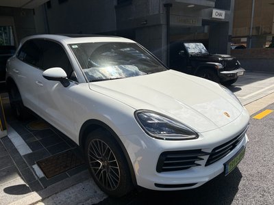 PORSCHE CAYENNE - 10