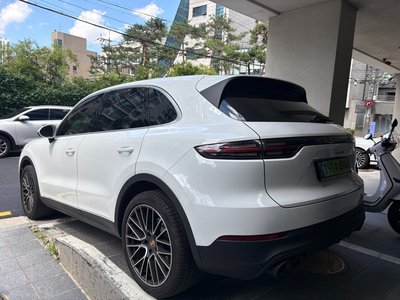 PORSCHE CAYENNE - 7