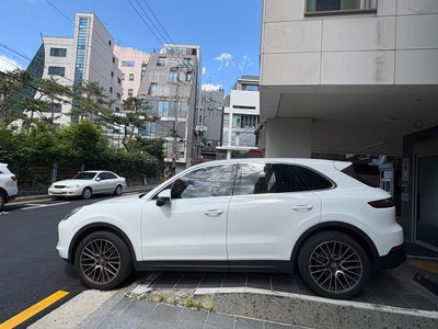 PORSCHE CAYENNE - 3
