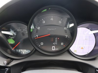 2020 Porsche 718 — миниатюра 12