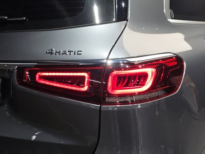 MERCEDES-BENZ GLS - 10