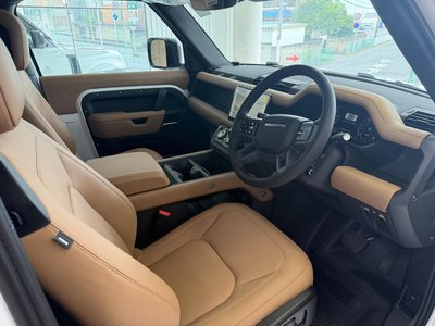 2025 LAND Rover DEFENDER thumbnail 12