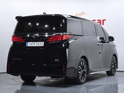 TOYOTA ALPHARD - 3