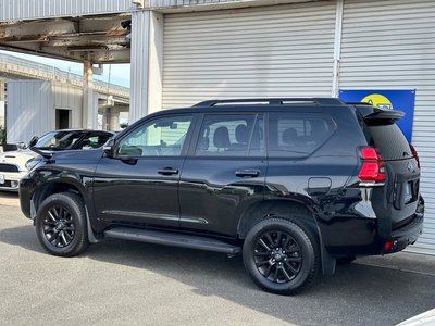 TOYOTA LAND CRUISER PRADO - 7