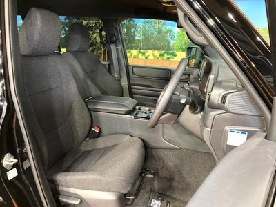 TOYOTA LAND CRUISER 250 - 9