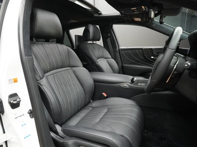 2023 Lexus LS — миниатюра 20
