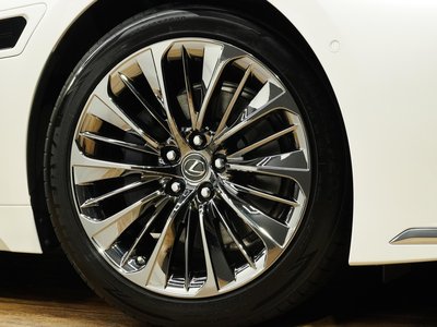 2023 Lexus LS — миниатюра 48