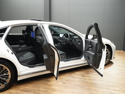 2023 Lexus LS — миниатюра 65