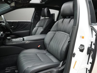 2023 Lexus LS — миниатюра 21