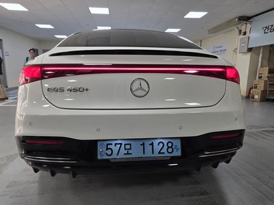 2022 Mercedes-BENZ EQS — фото 3