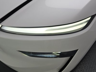صورة 9 لـ 2025 Tesla MODEL Y