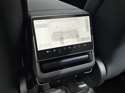 صورة مصغرة 32 لـ 2025 Tesla MODEL Y