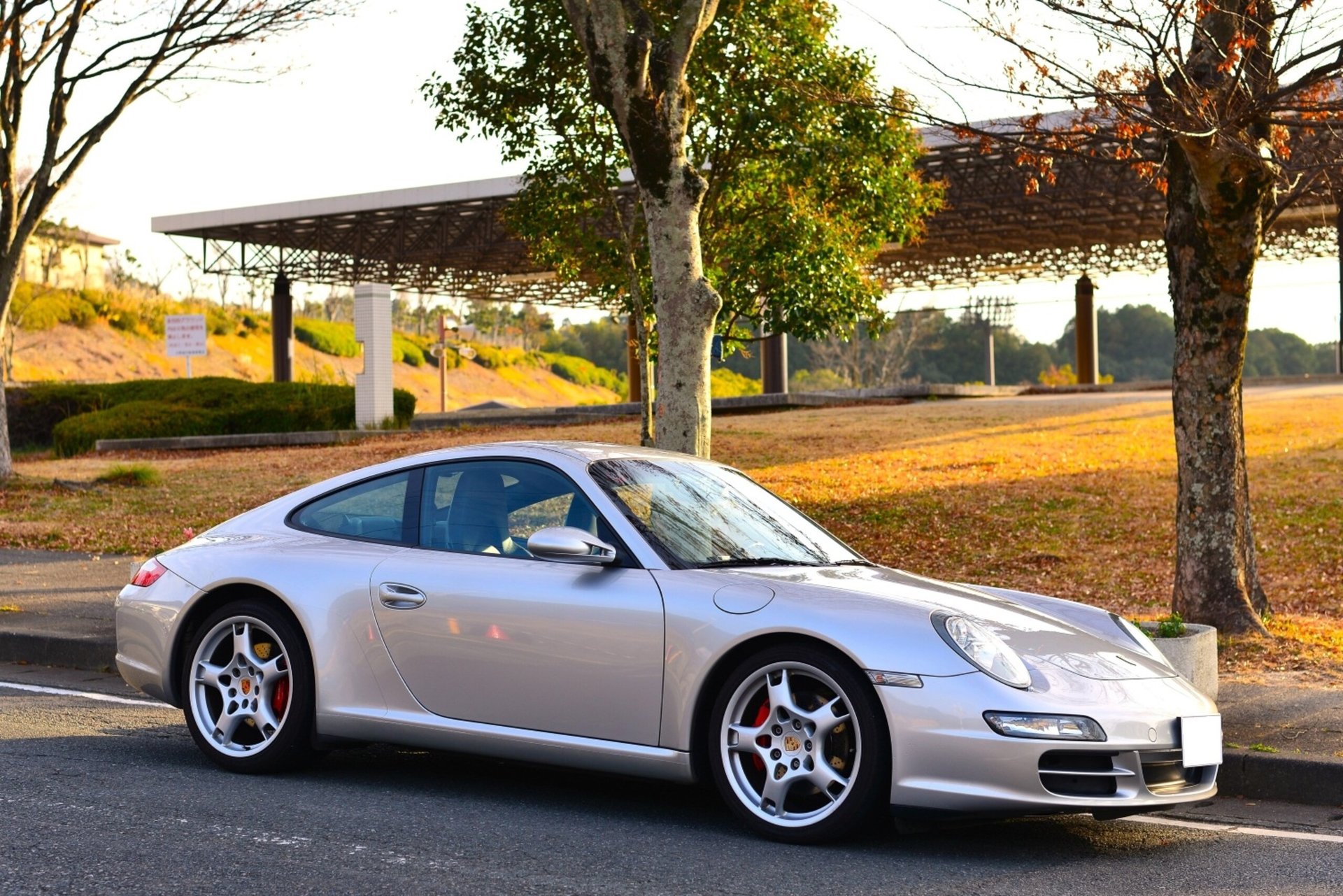 PORSCHE 911 - View 1