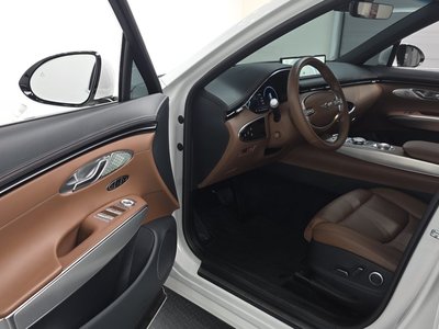 2022 Genesis GV70 — миниатюра 13