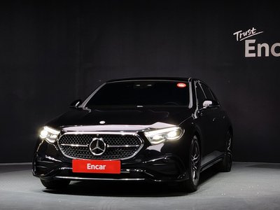 MERCEDES-BENZ E-CLASS - 2