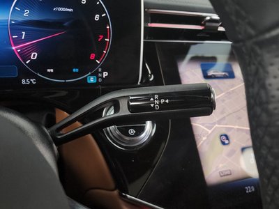 MERCEDES-BENZ E-CLASS - 9