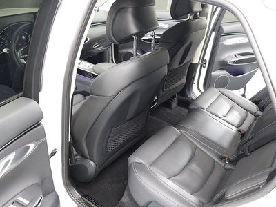 2023 Genesis GV70 — миниатюра 16