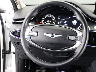 2023 Genesis GV70 — миниатюра 15