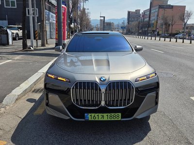 BMW 7 SERIES - 2