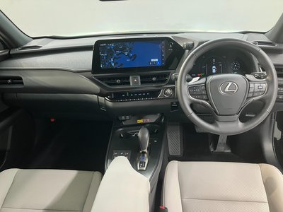 LEXUS UX - 8