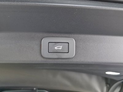 2025 LAND Rover RANGE ROVER SPORT — миниатюра 23