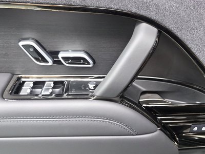 2025 LAND Rover RANGE ROVER SPORT — миниатюра 26