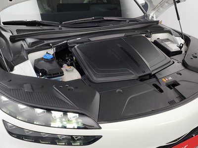 صورة 7 لـ 2022 Genesis GV60
