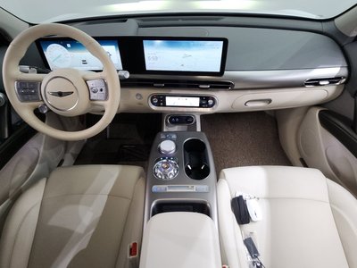 صورة 5 لـ 2022 Genesis GV60