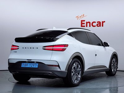 صورة 4 لـ 2022 Genesis GV60