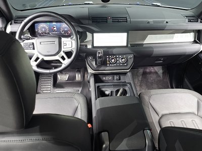 LAND ROVER DEFENDER - 5