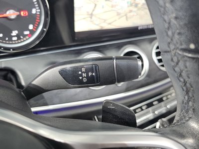 MERCEDES-BENZ E-CLASS - 9