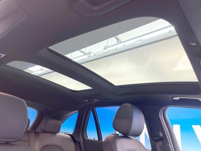 MERCEDES-BENZ GLC - 4