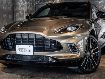 ASTON MARTIN DBX