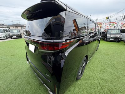 TOYOTA VELLFIRE - 9