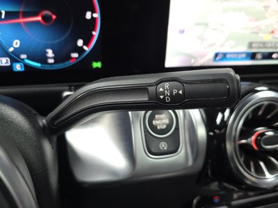 MERCEDES-BENZ GLB - 9