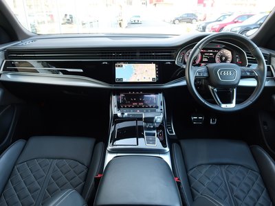 2022 AUDI Q8 — фото 7