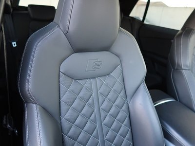 صورة مصغرة 11 لـ 2022 AUDI Q8