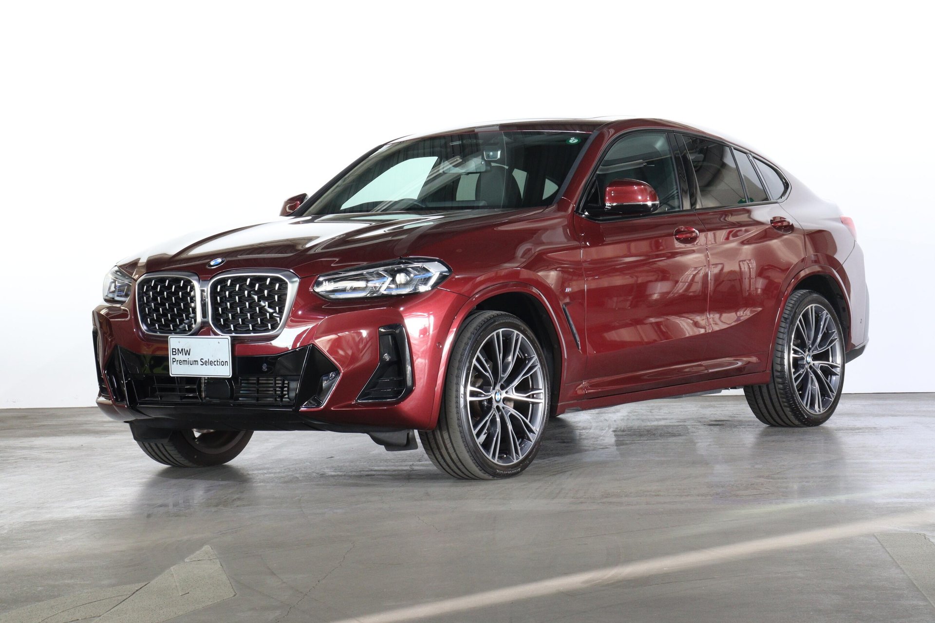 BMW X4 - View 1