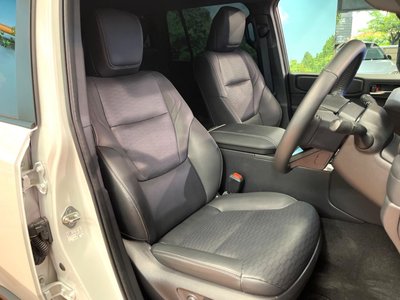 2024 Toyota LAND CRUISER 250 photo 8