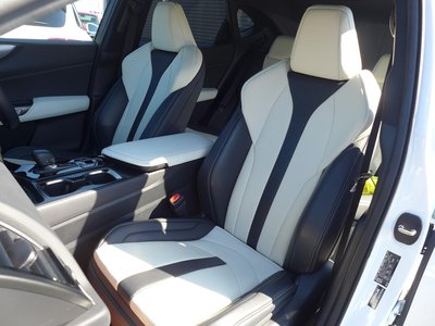 صورة مصغرة 25 لـ 2023 Lexus NX